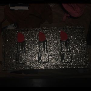 Lipstick sign!